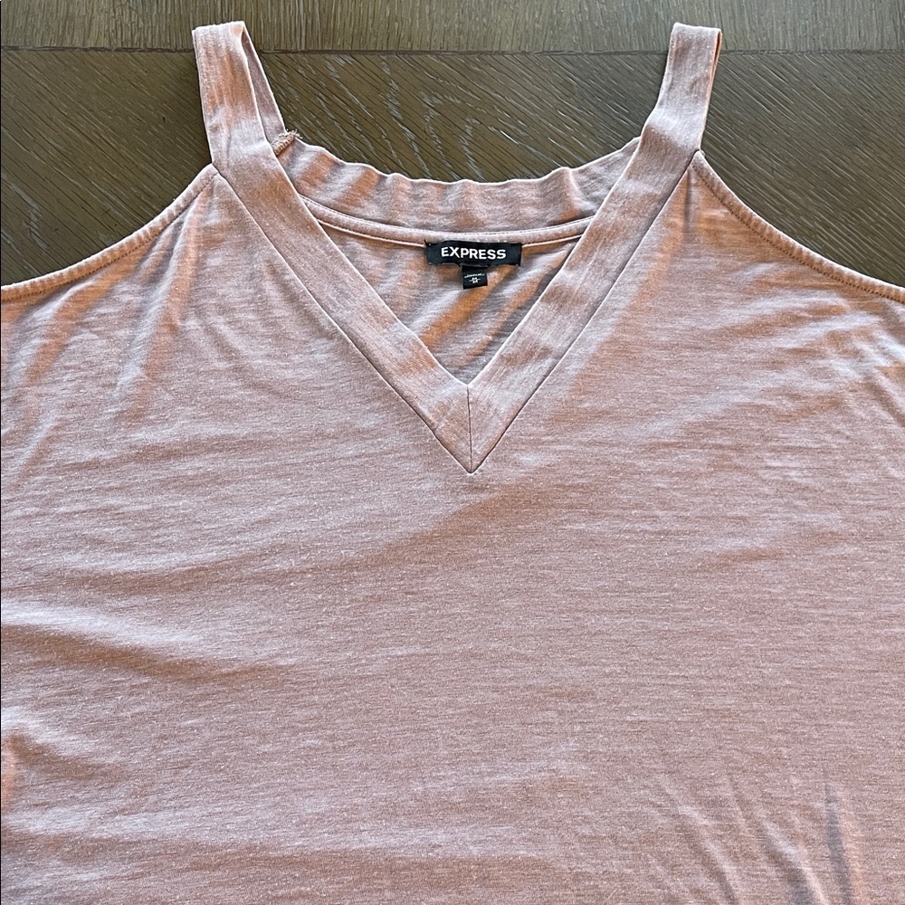 Express Light Pink V-Neck Cold Shoulder Top